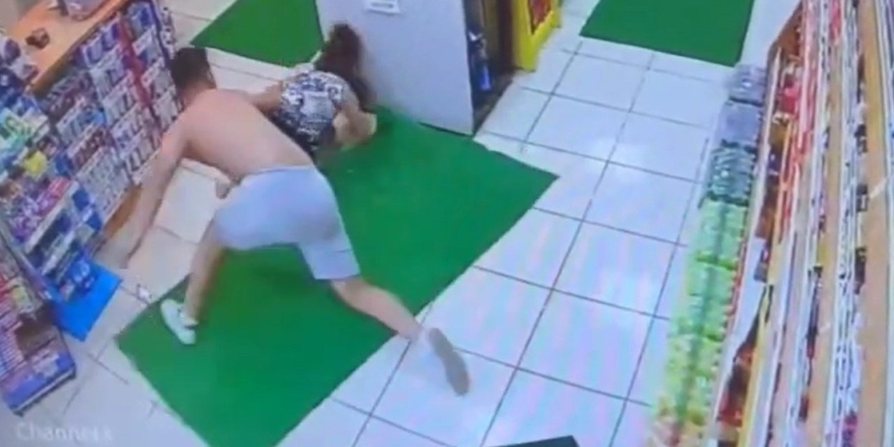 Fethiye’de akaryakıt istasyonundaki gasp anı kameralara yansıdı