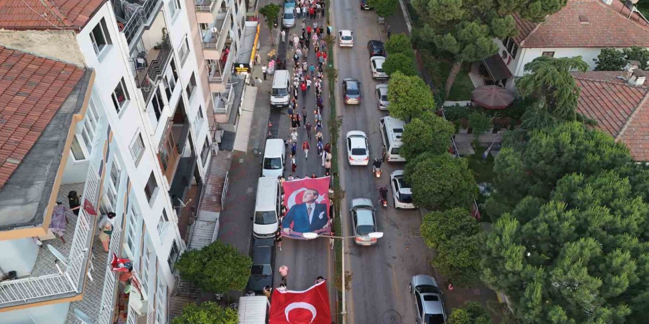Aydın’da 19 Mayıs kutlamaları fener alayıyla taçlandı