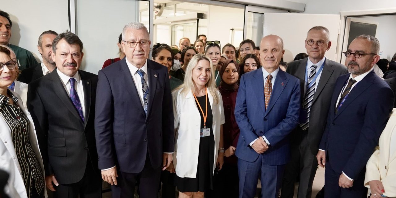 EÜ Tıp Fakültesi Hastanesinde yeni ameliyathane hizmete açıldı