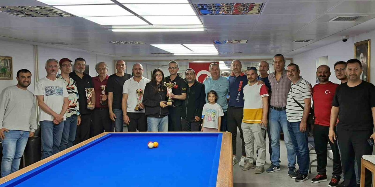 Dünya ve Türkiye 3 bant bilardo şampiyonu Muğla’da turnuvaya katıldı