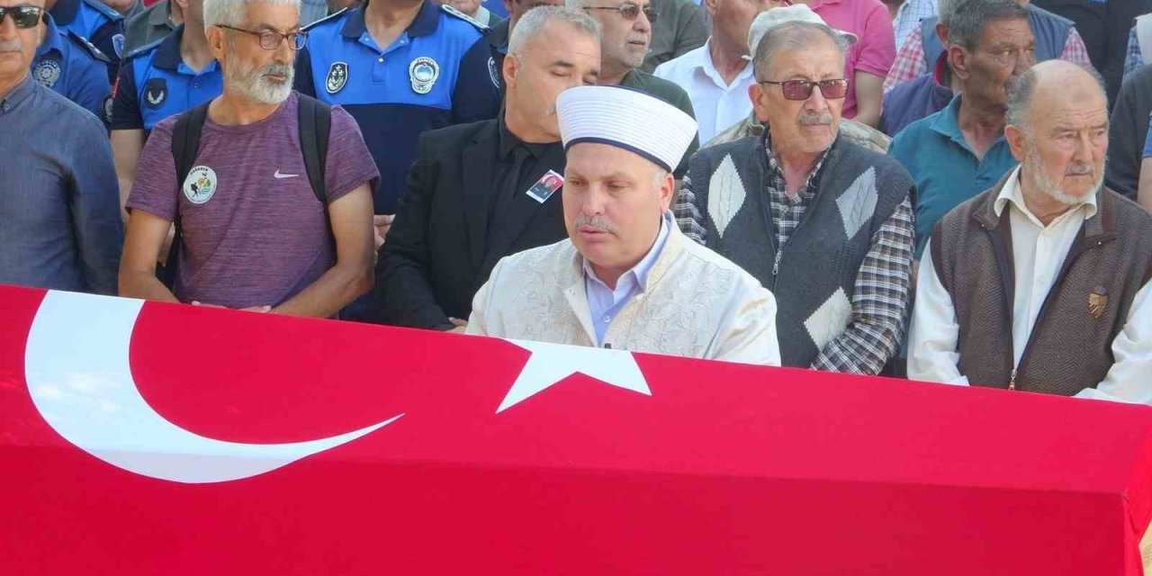 Kalp krizi sonucu hayatını kaybeden polis memuru Muğla’da son yolculuğuna uğurlandı