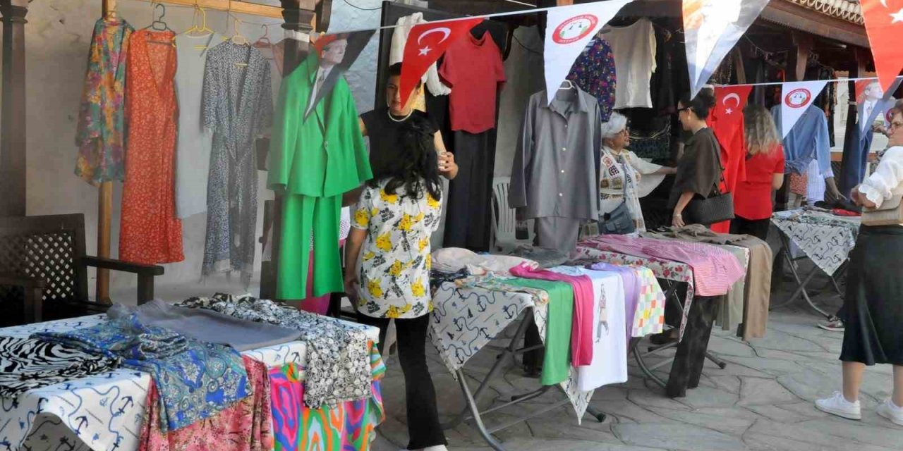 Muğla’da kursiyerlerden el emeği sergisi