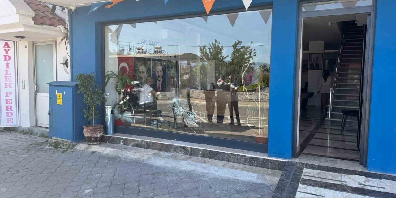 AK Parti Fethiye İlçe Başkanlığı’na saldıran şüpheli tutuklandı