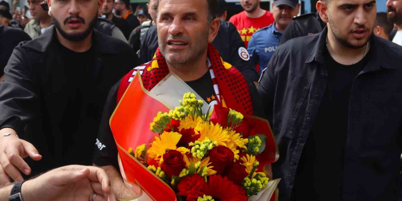 Şampiyon Galatasaray, İzmir’e geldi