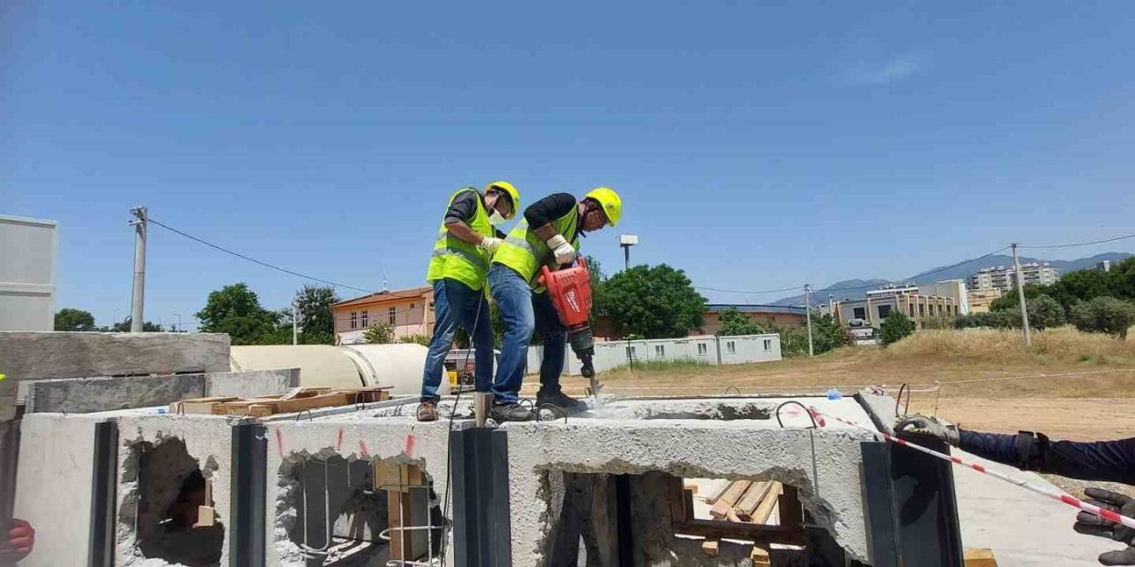 Söke’de arama kurtarma eğitimleri devam ediyor