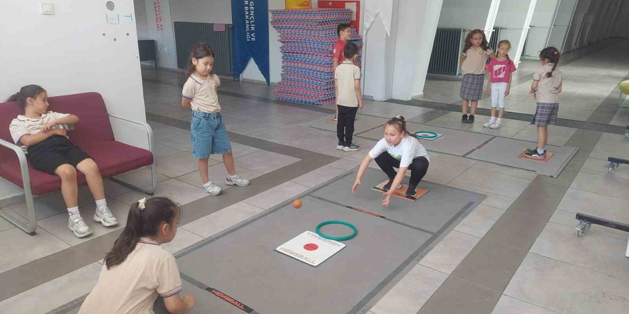 Minikler farklı spor branşlarını keşfediyor