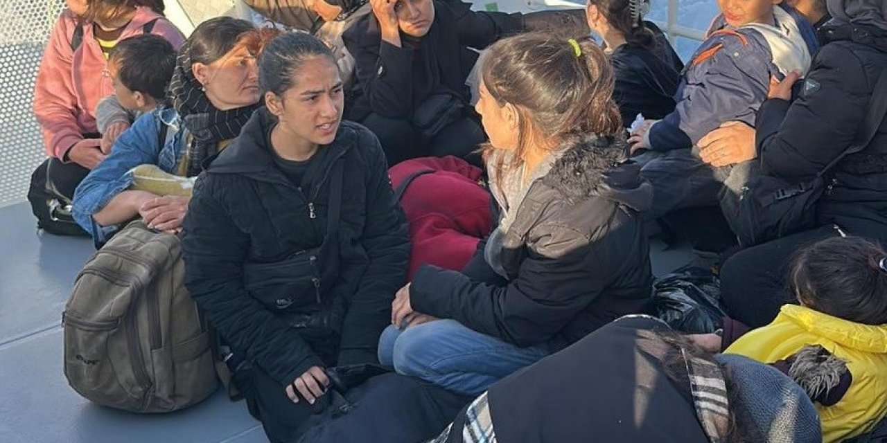 Sahil Güvenlik, geri itilen 16’sı çocuk 53 göçmeni kurtardı