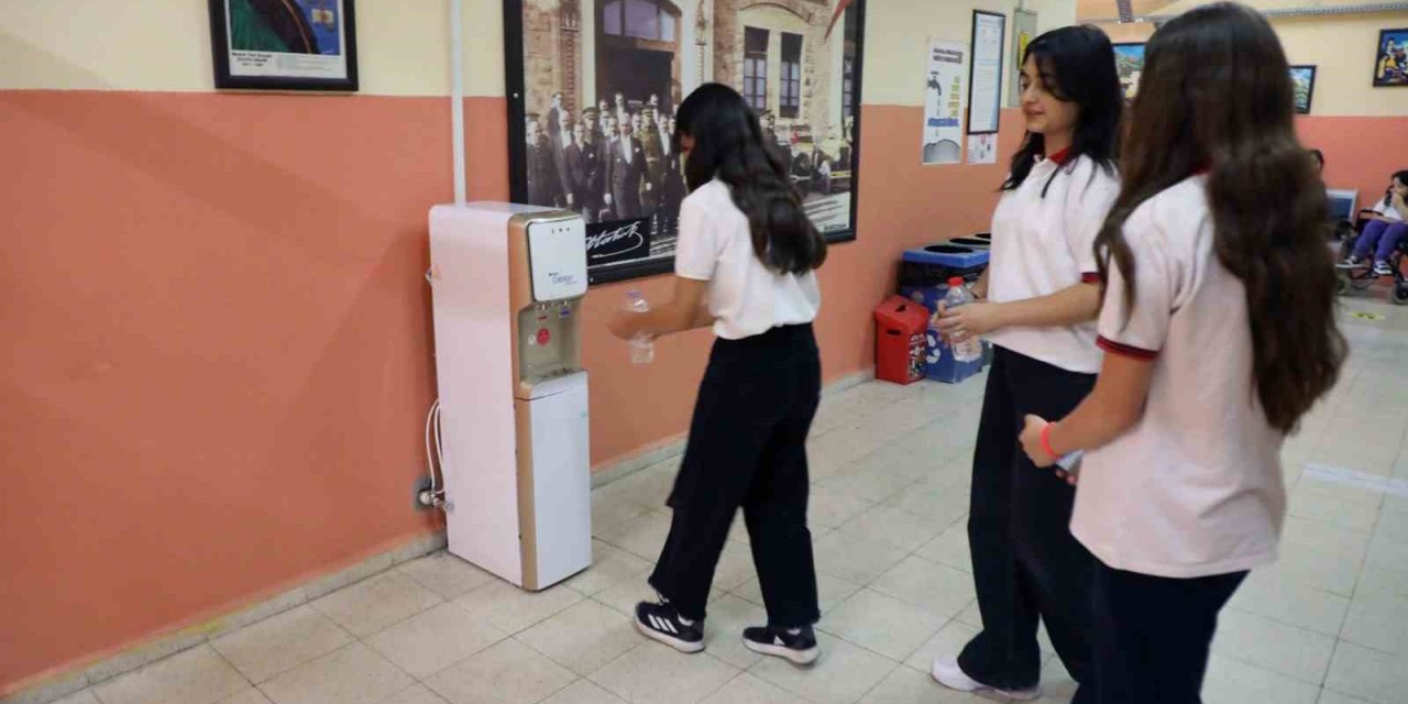 Büyükşehir ve MUSKİ’den öğrencilere su sebili desteği