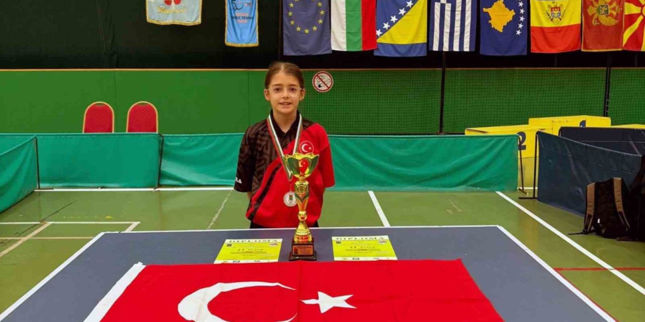 Aybige’den Milli forma ile 3 madalya