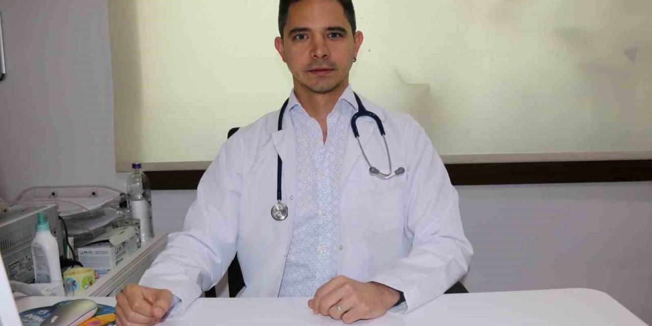 Yetişkinler gibi rahat terleyemeyen çocuklar sıcaktan daha çok etkileniyor