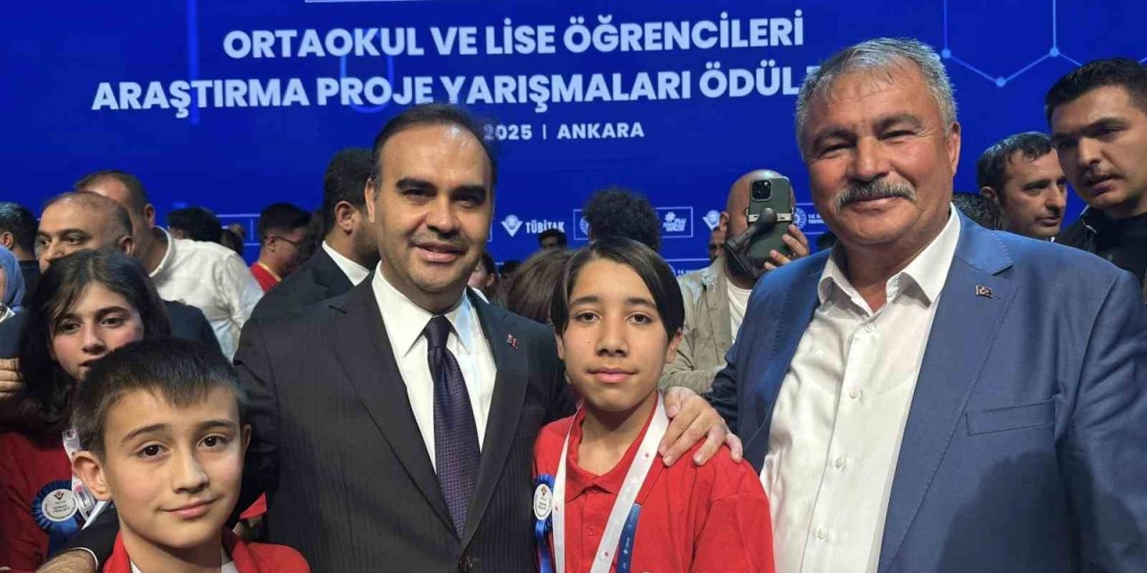 Beyağaç’ın gururları proje yarışmasında Türkiye 2. oldu