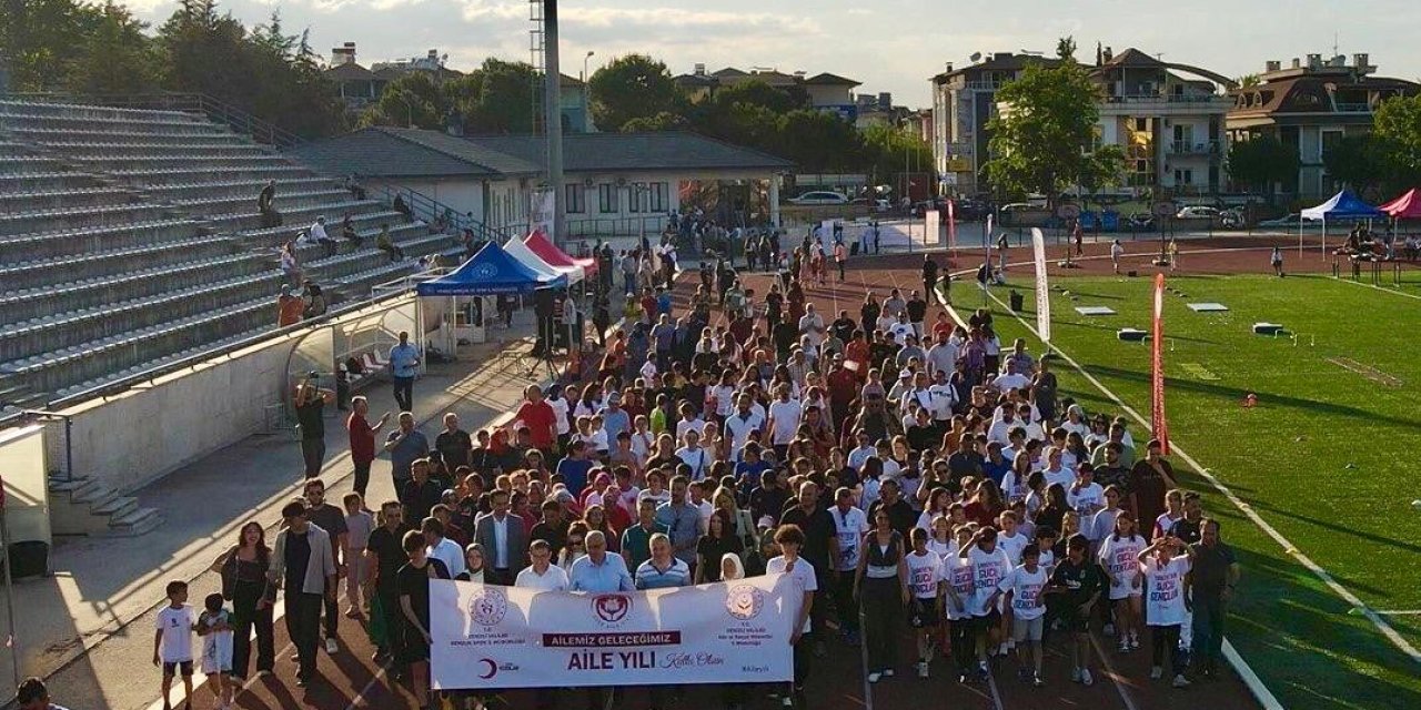 Denizli’de aileler ‘Ailemiz Geleceğimiz’ etkinliğinde bir araya geldi