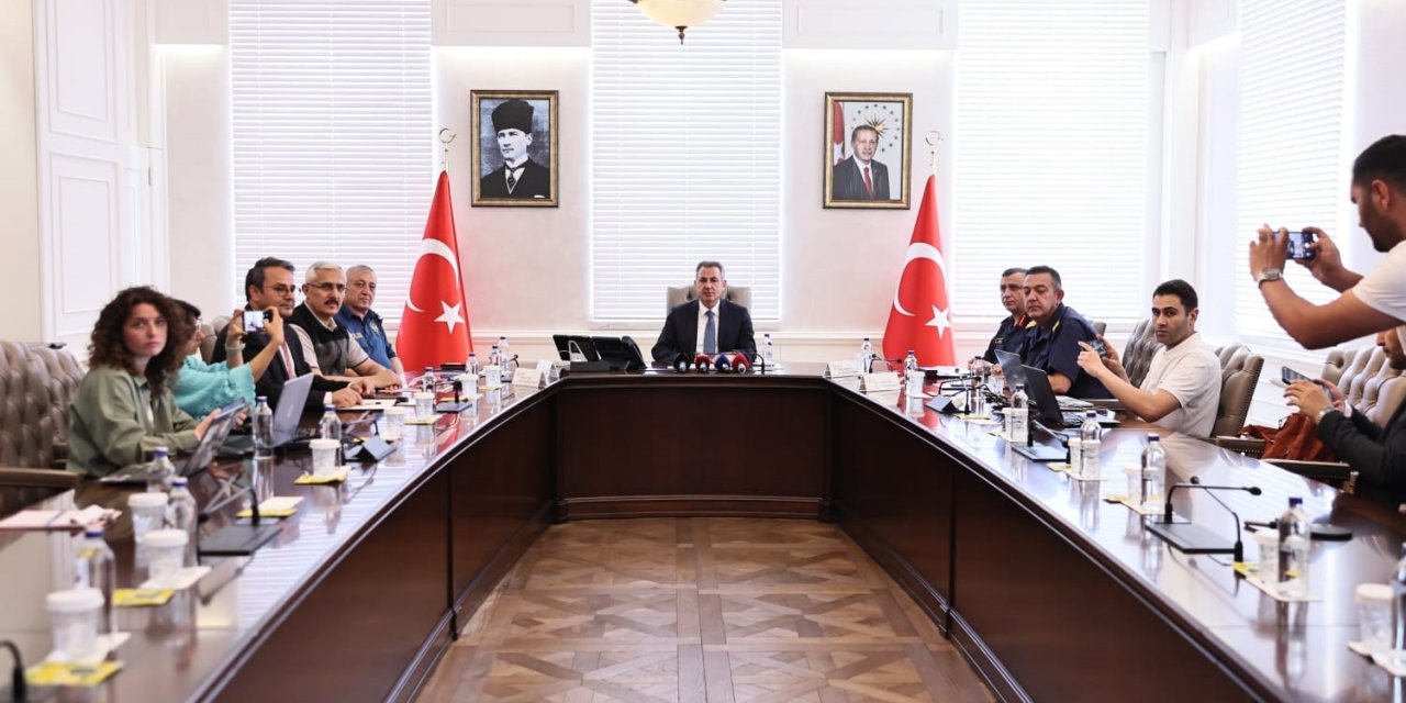 İzmir’de yangın riskine karşı ormanlara giriş yasaklandı