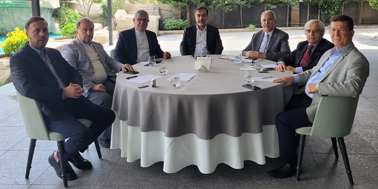 AK Parti Aydın Teşkilatı’ndan istişare toplantısı
