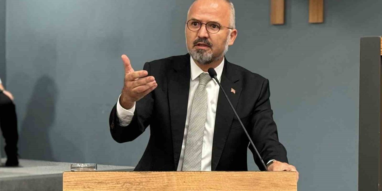 Torbalı’da yağışın ardından kurban pazarını su bastı