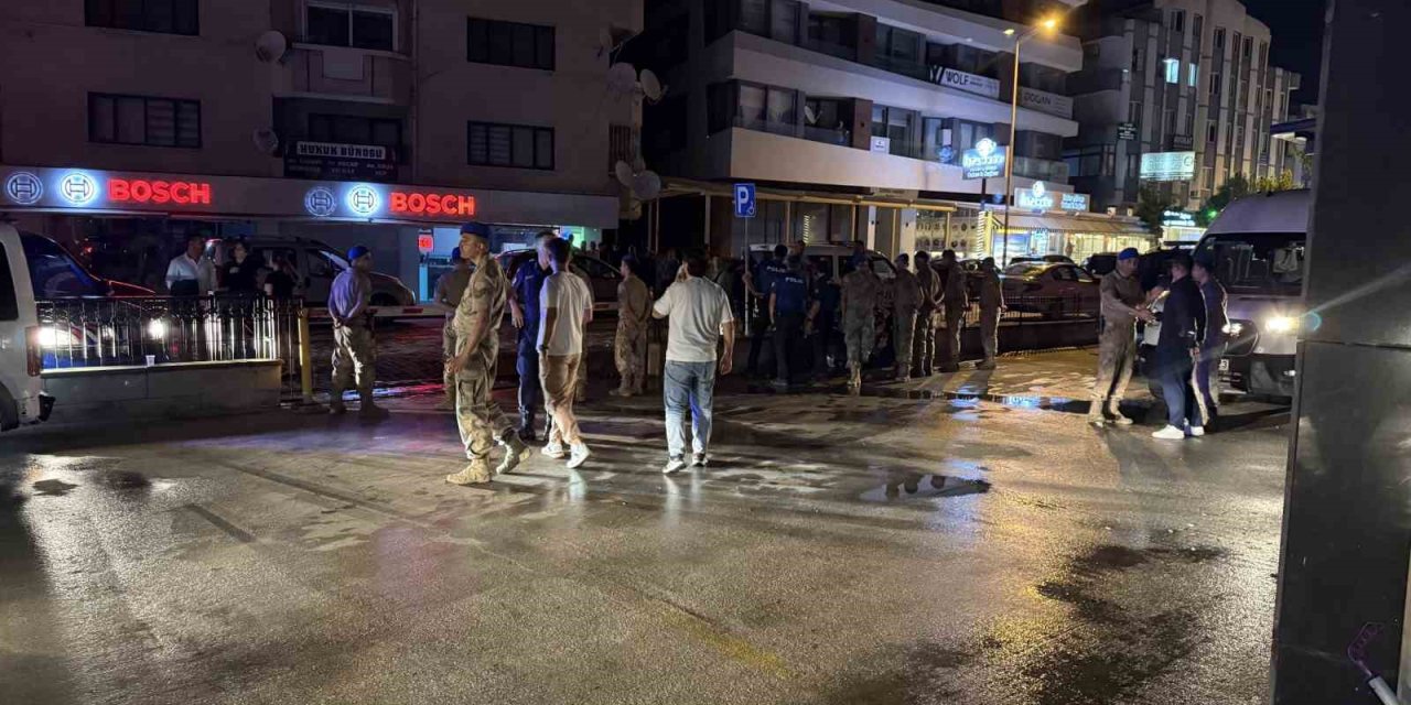 Kuşadası merkezli dev operasyon: 1,1 milyar TL’lik dolandırıcılık zinciri çökertildi
