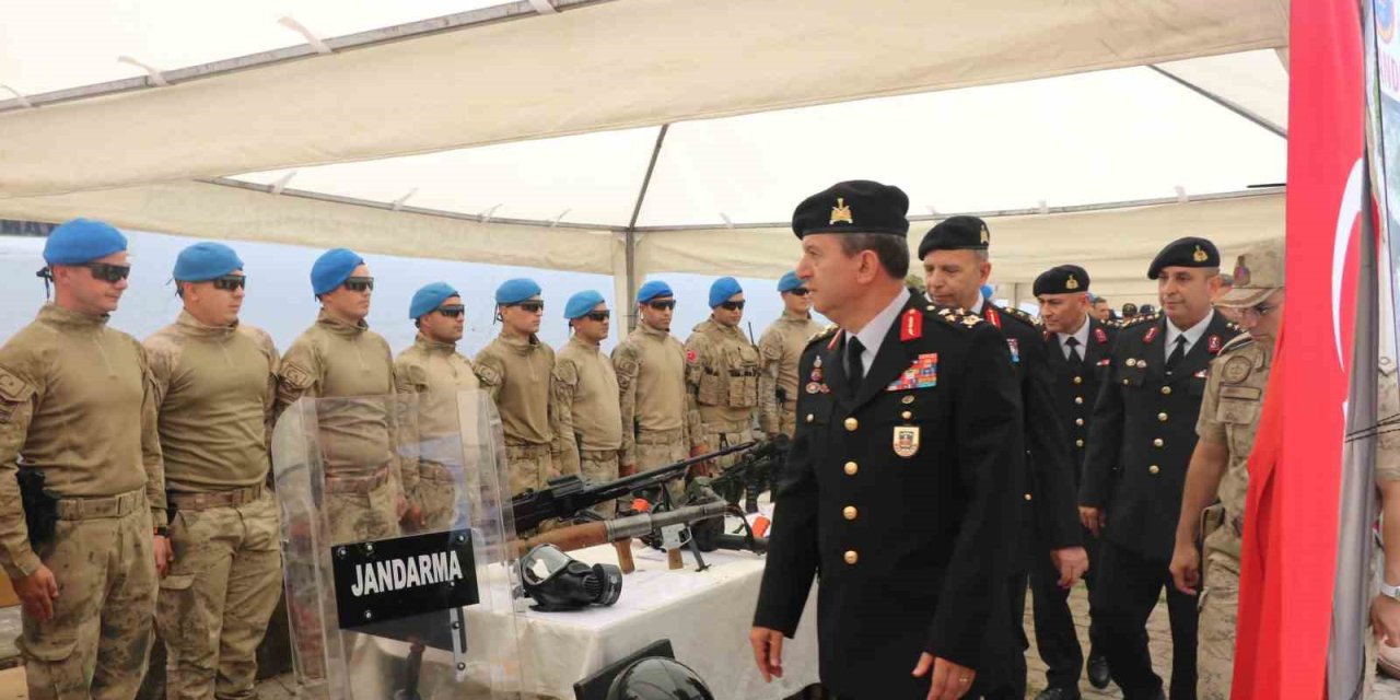 Acemi erlerin yemin töreninde ailelere jandarma ve KADES tanıtıldı
