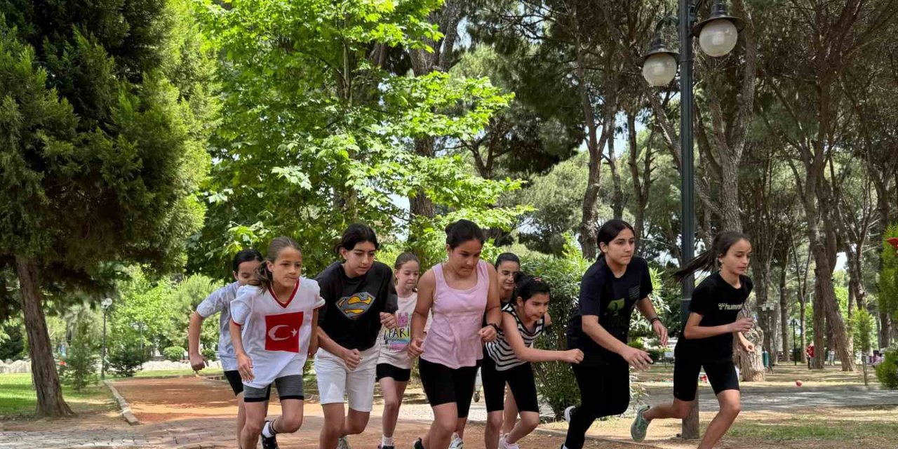 Genç sporcular kıyasıya mücadele etti