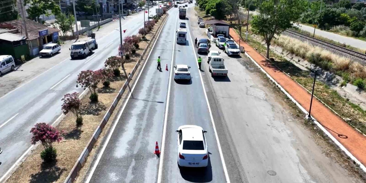 Aydın Bölge Trafik ekiplerinden bayram öncesi sıkı trafik denetimi
