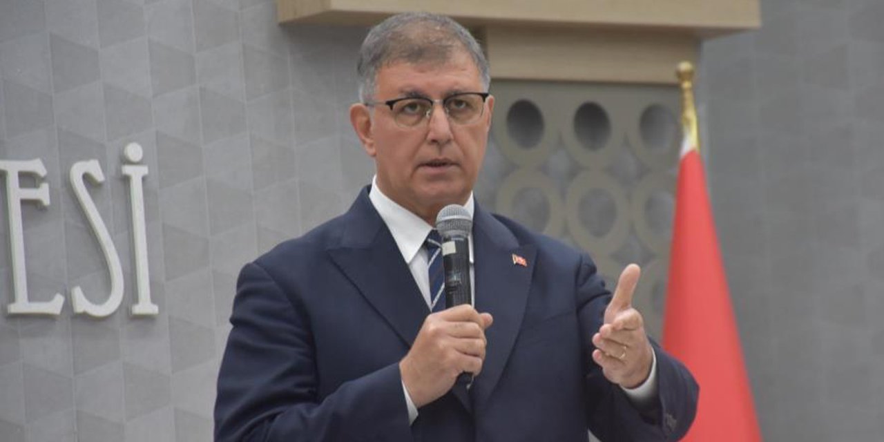 Başkan Tugay’dan sert çıkış: "İşinizi kaybetmeye kadar gidebilir"