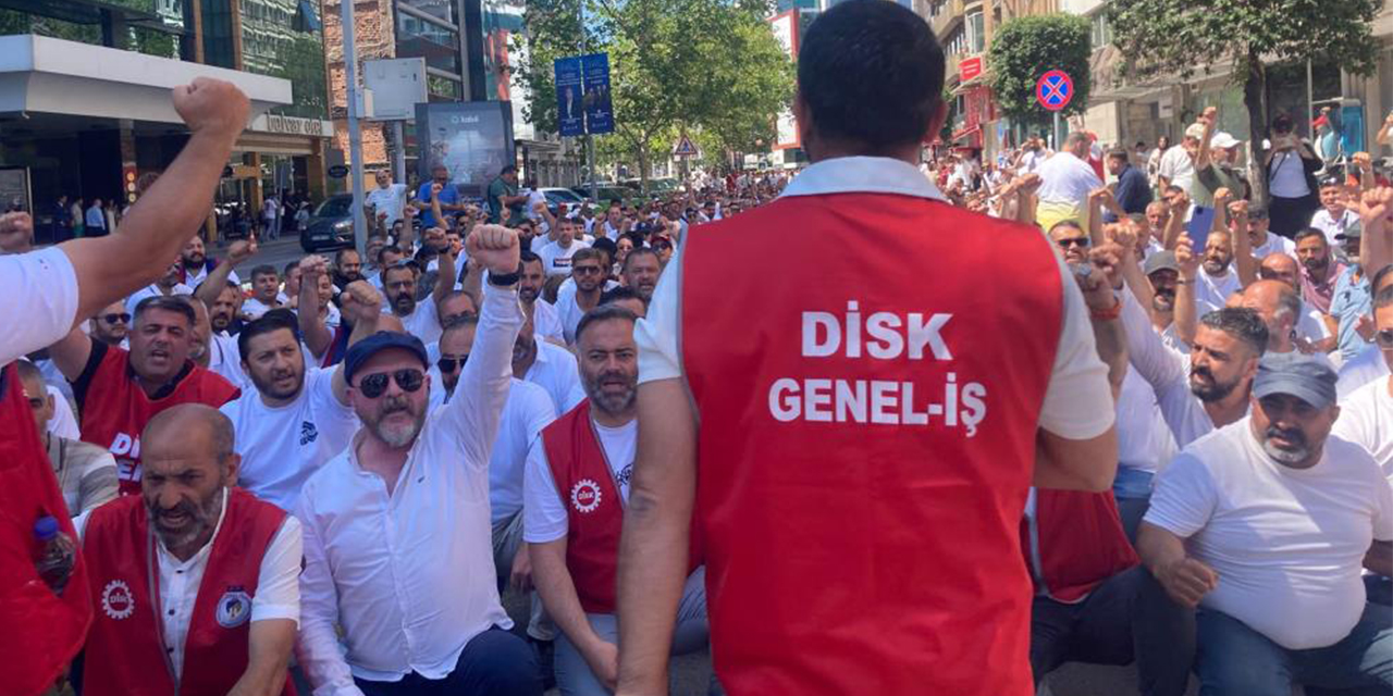 İzmir’de grev 5. gününde: İşçiler yürüyüşte, sendika masaya çağırdı