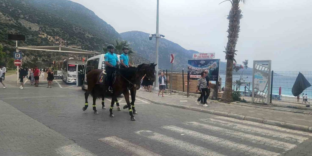 Fethiye’de atlı jandarma timi göreve başladı