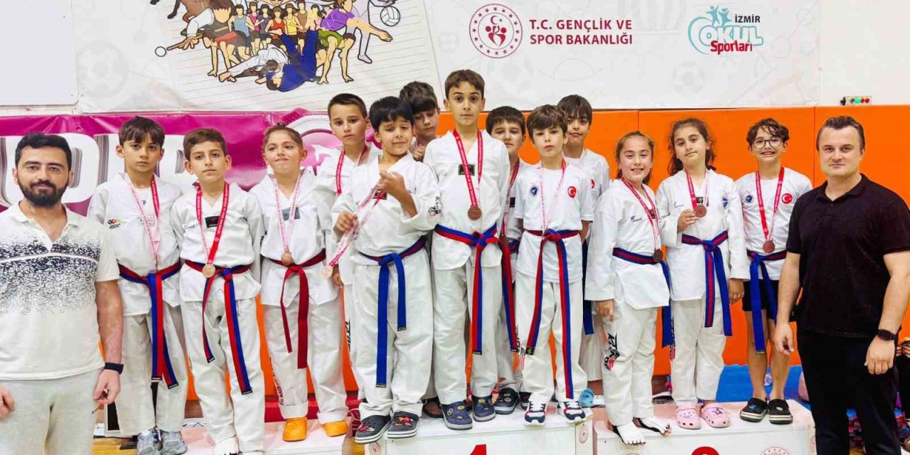 İzmir taekwondo müsabakalarında Aliağa’da 20 madalya sevinci