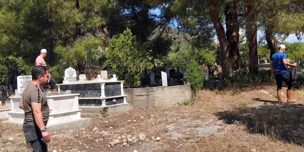 Bozdoğan Belediyesi’nden mezarlıklara bakım