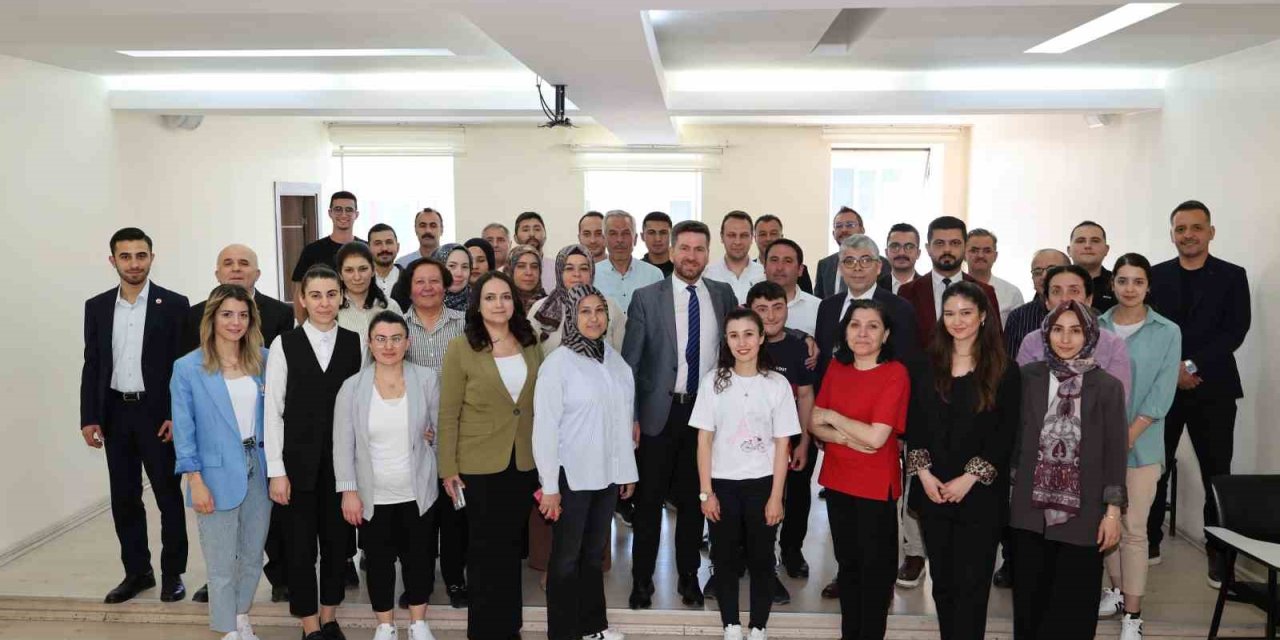 Mesai arkadaşlarıyla bayramlaşan Başkan Tatık’tan birlik ve beraberlik vurgusu