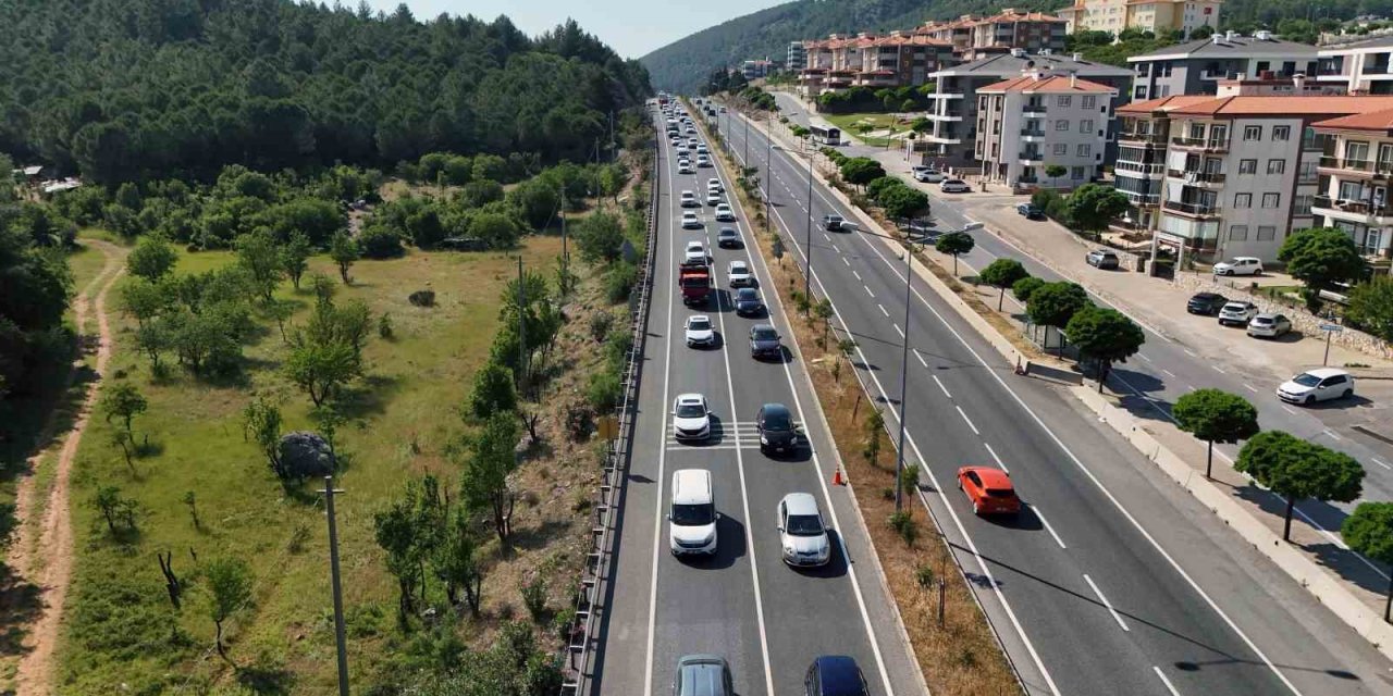 Kurban Bayramı’nda Muğla’ya yerli turist akını: Yollarda uzun kuyruklar oluştu