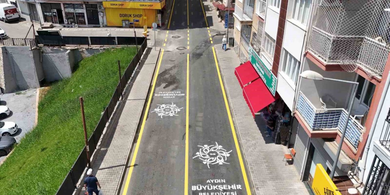 Aydın Büyükşehir Belediyesi’nin yol çalışmaları hız kesmeden sürüyor