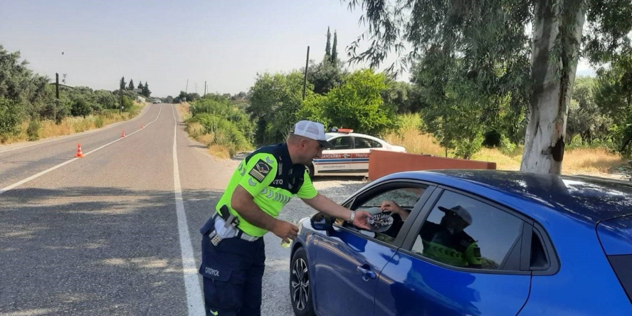Jandarma’dan bayramda trafik bilgilendirmesi