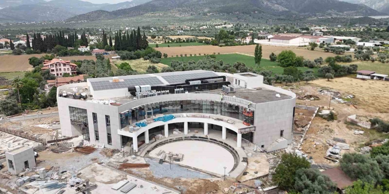 Milas Kültür Merkezi’nin yüzde 77’si tamamlandı