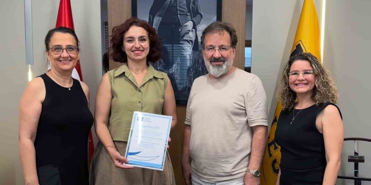 MTK Muğla Teknoloji ve Kültür Koleji’ne AB onaylı ‘Avrupa Mavi Okul’ unvanı