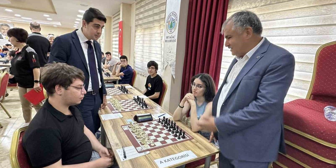Beyağaç Belediyesi 3. Geleneksel Satranç Turnuvası sona erdi