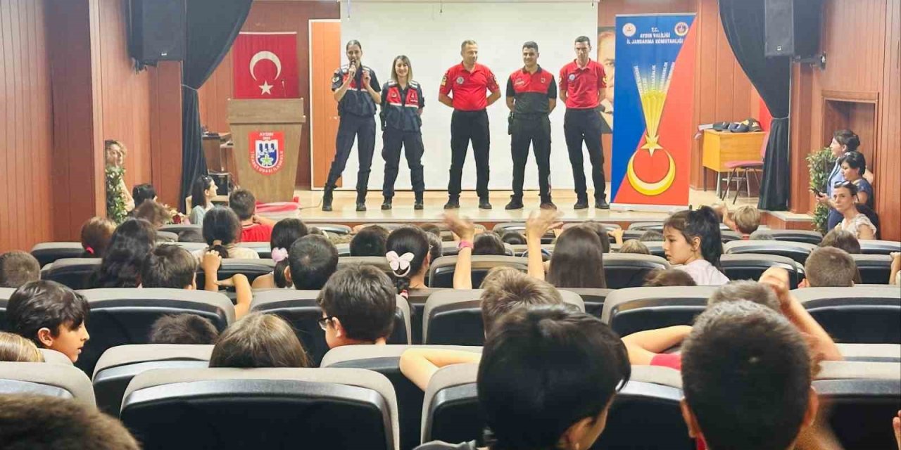 Öğrencilere jandarma mesleği tanıtıldı