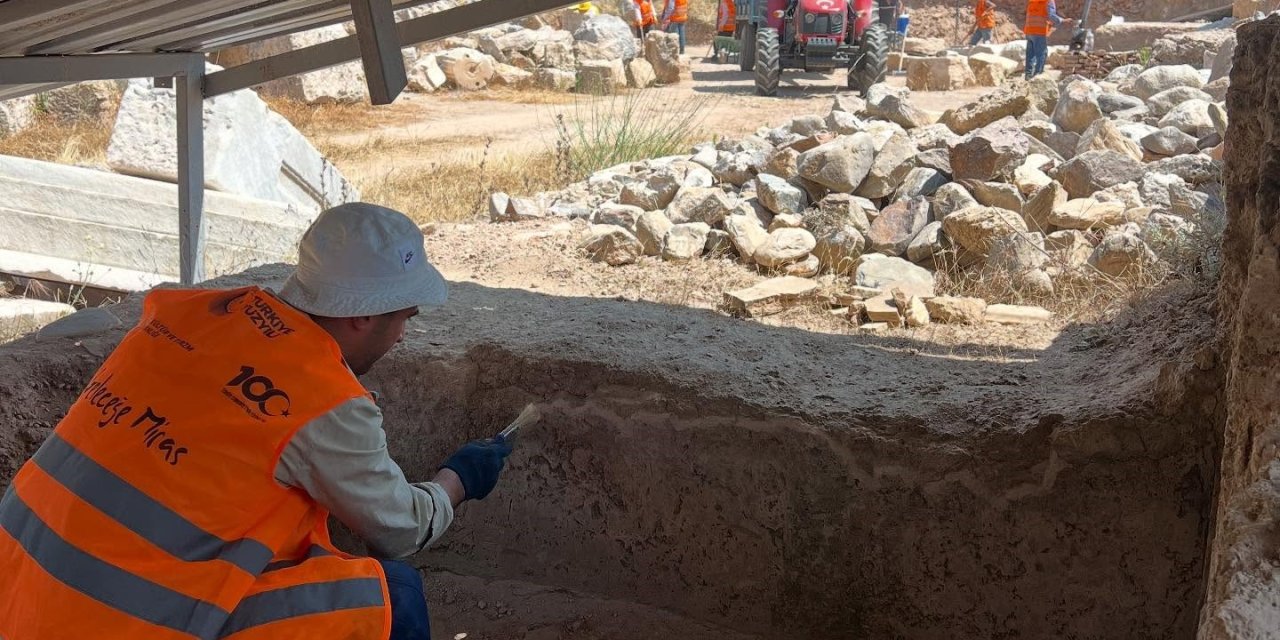 Tralleis Antik Kenti’nde çalışmalar sürüyor