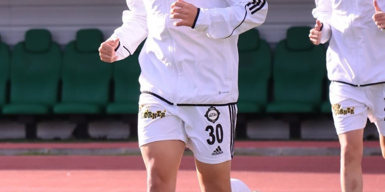 Altay, Yunus Efe Sarıkaya ile anlaşamadı