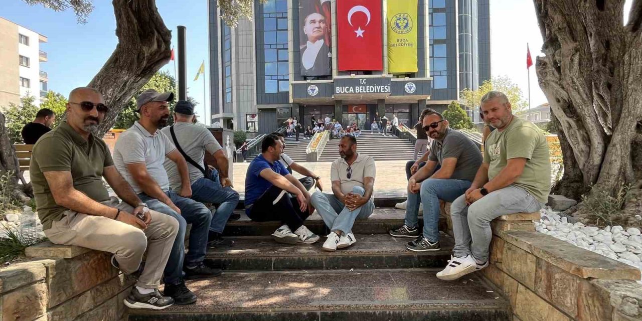 Buca Belediyesi çalışanları iş bırakma eyleminde
