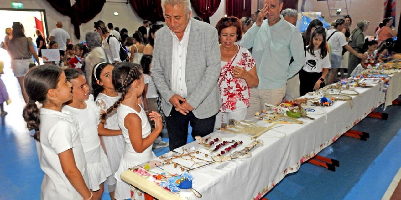 Çeşme’de, öğrencilerden geri dönüşüme duyarlı yıl sonu etkinliği