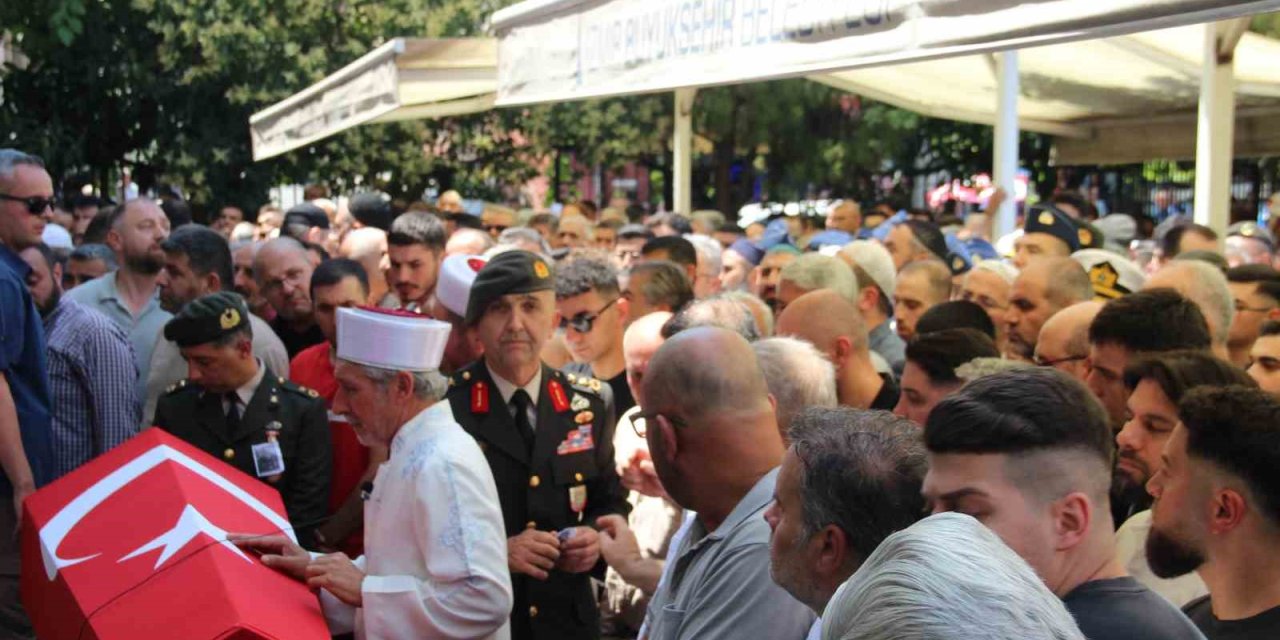 Hayatını kaybeden astsubay İzmir’de son yolculuğuna uğurlandı