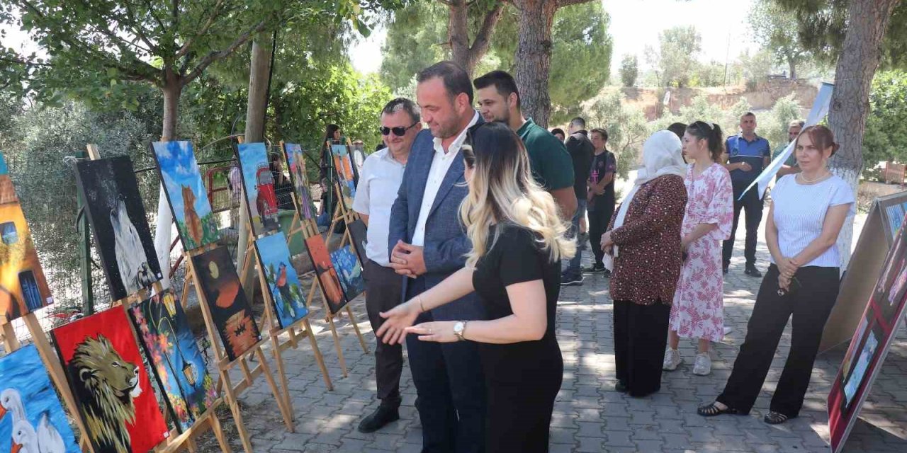 Bozdoğan’da minik ressamlar hünerlerini sergiledi