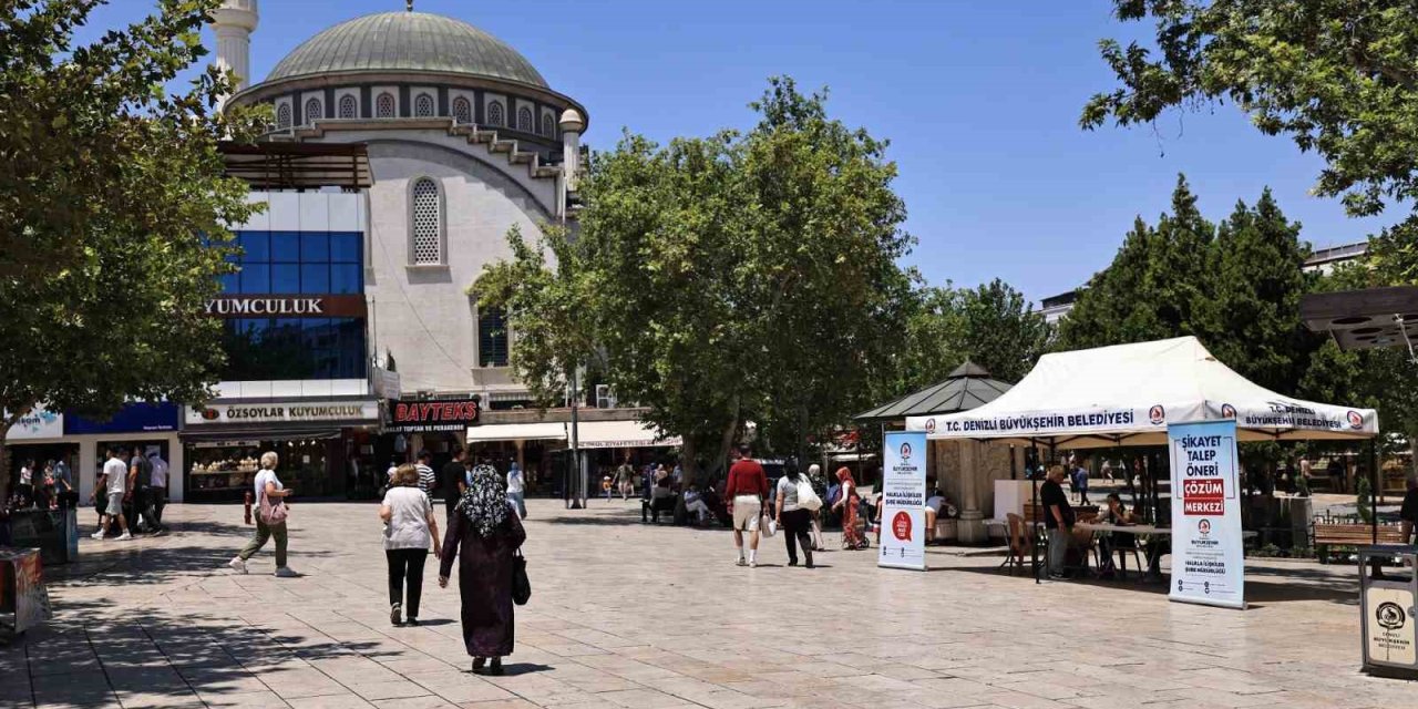 69 yıllık tarihi binayı yıkan Denizli Büyükşehir, Bayramyeri için halka gitti