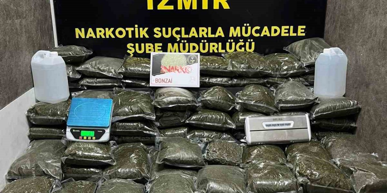126 kilogram ’insan yiyen’ uyuşturucu, İzmir’de ele geçirildi