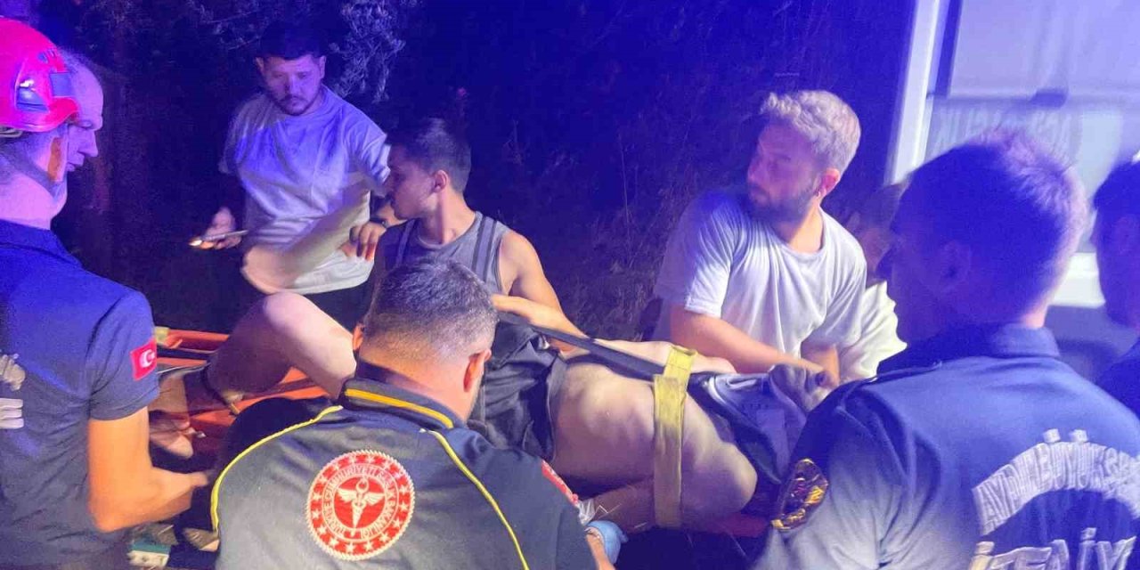 Uçurumdan uçan motosiklet sürücüsü yaralandı