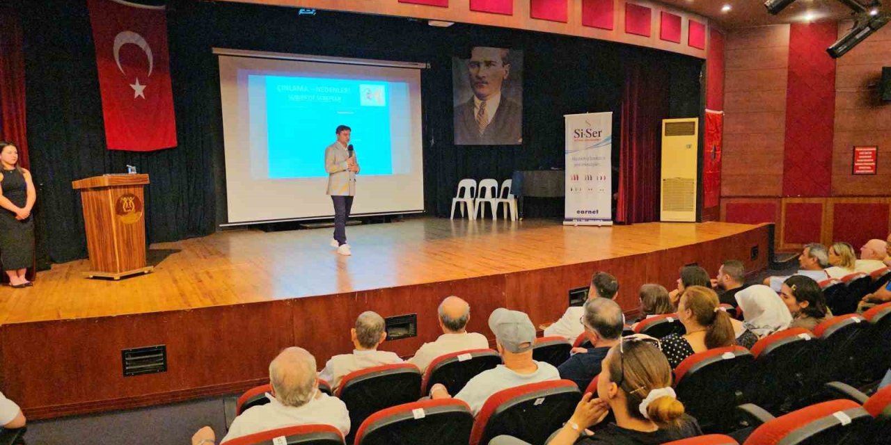 Nazilli’de ‘İşitme Bilinci ve Sağlığı’ paneli düzenlendi