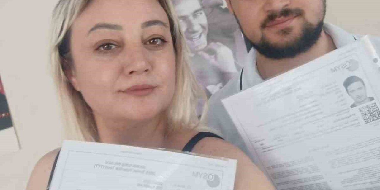 İzmir’de anne-oğul sınav heyecanını birlikte paylaştı