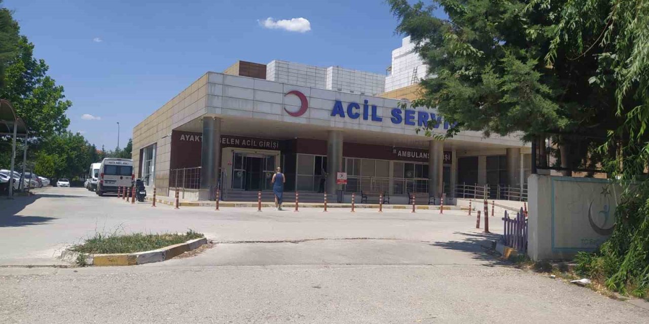 Okulun son günü öğretmenler yumruklu kavga etti