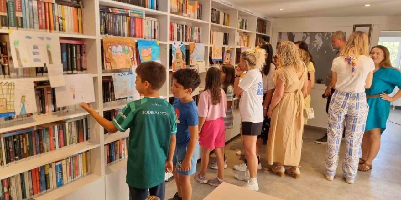 Hikayeler ve resimlerle Bodrum Tarihi sergisi açıldı