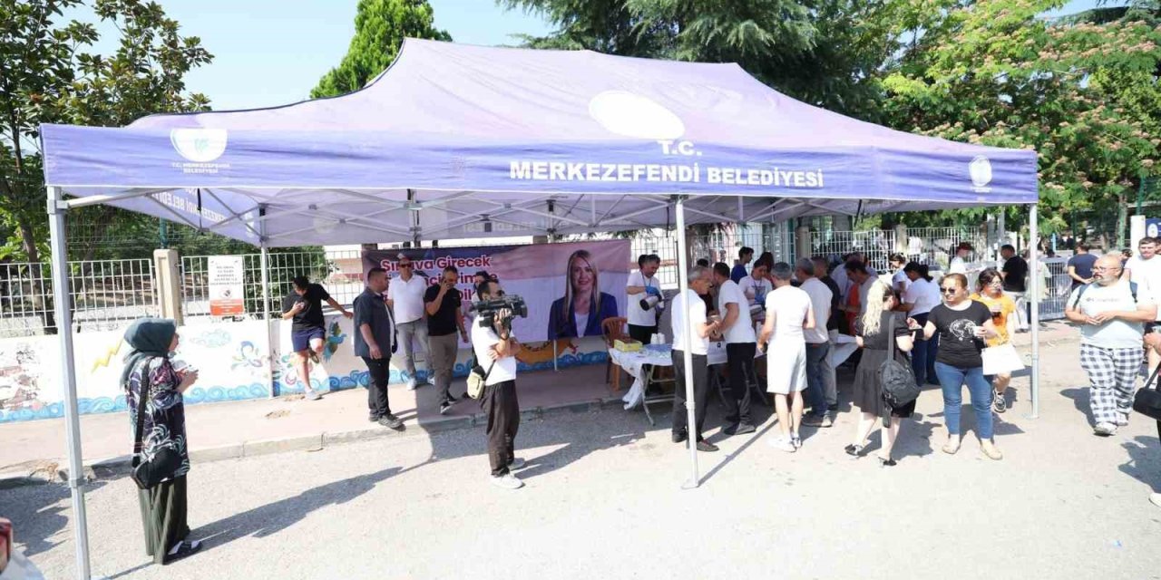 Başkan Doğan ailelerin heyecanlı bekleyişine ortak oldu